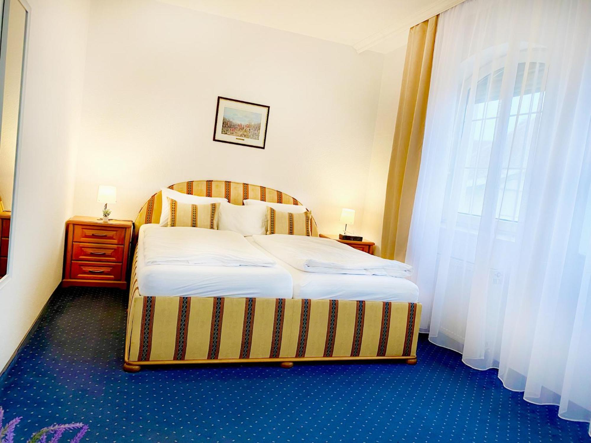 Hotel Wesselényi Győr Buitenkant foto