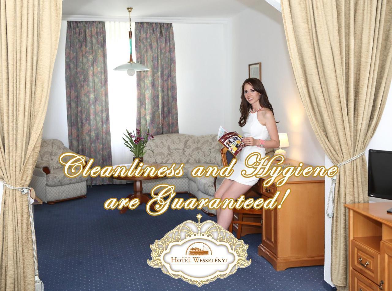 Hotel Wesselényi Győr Buitenkant foto